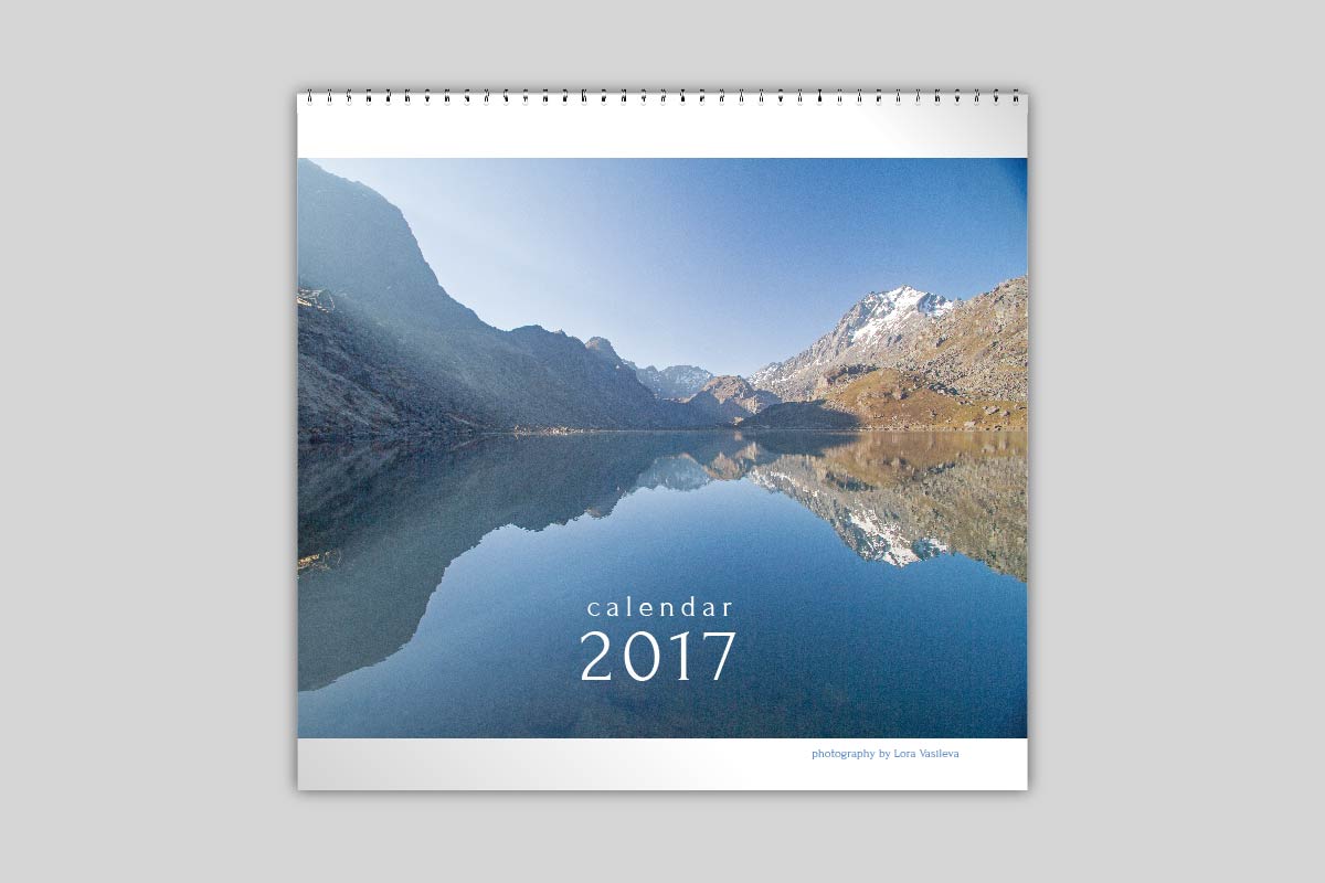 Multi page calendar with art photography